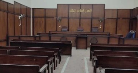 اليوم.. جنايات القاهرة تستكمل محاكمة المتهمين في قضية رشوة مياه أسوان